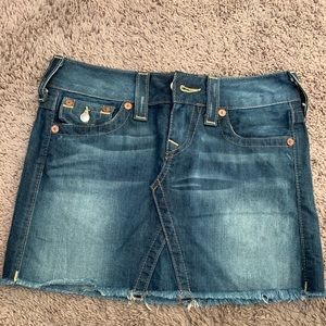 True Religion mini jeans skirt sz 25